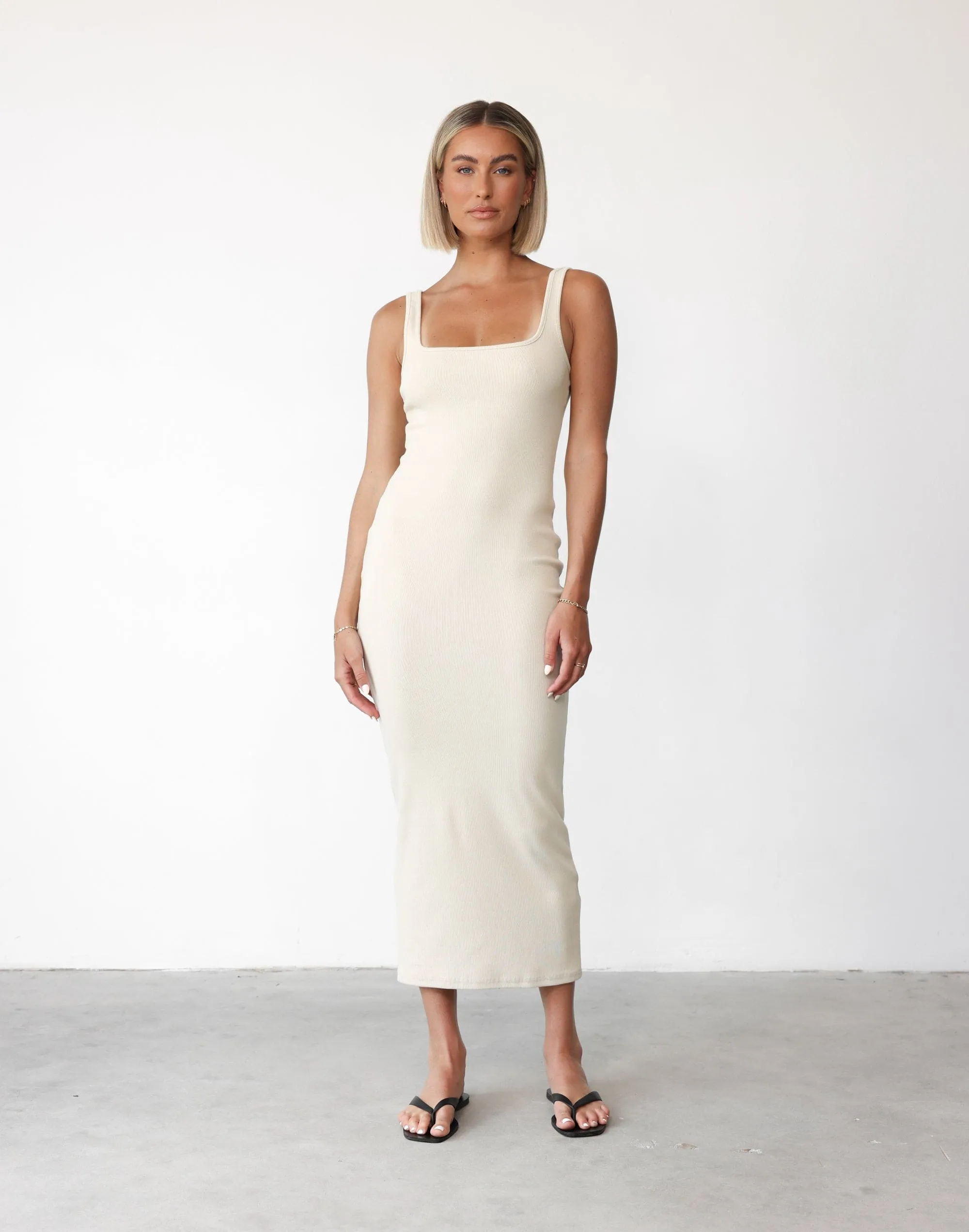 Lenika Maxi Dress (Beige)