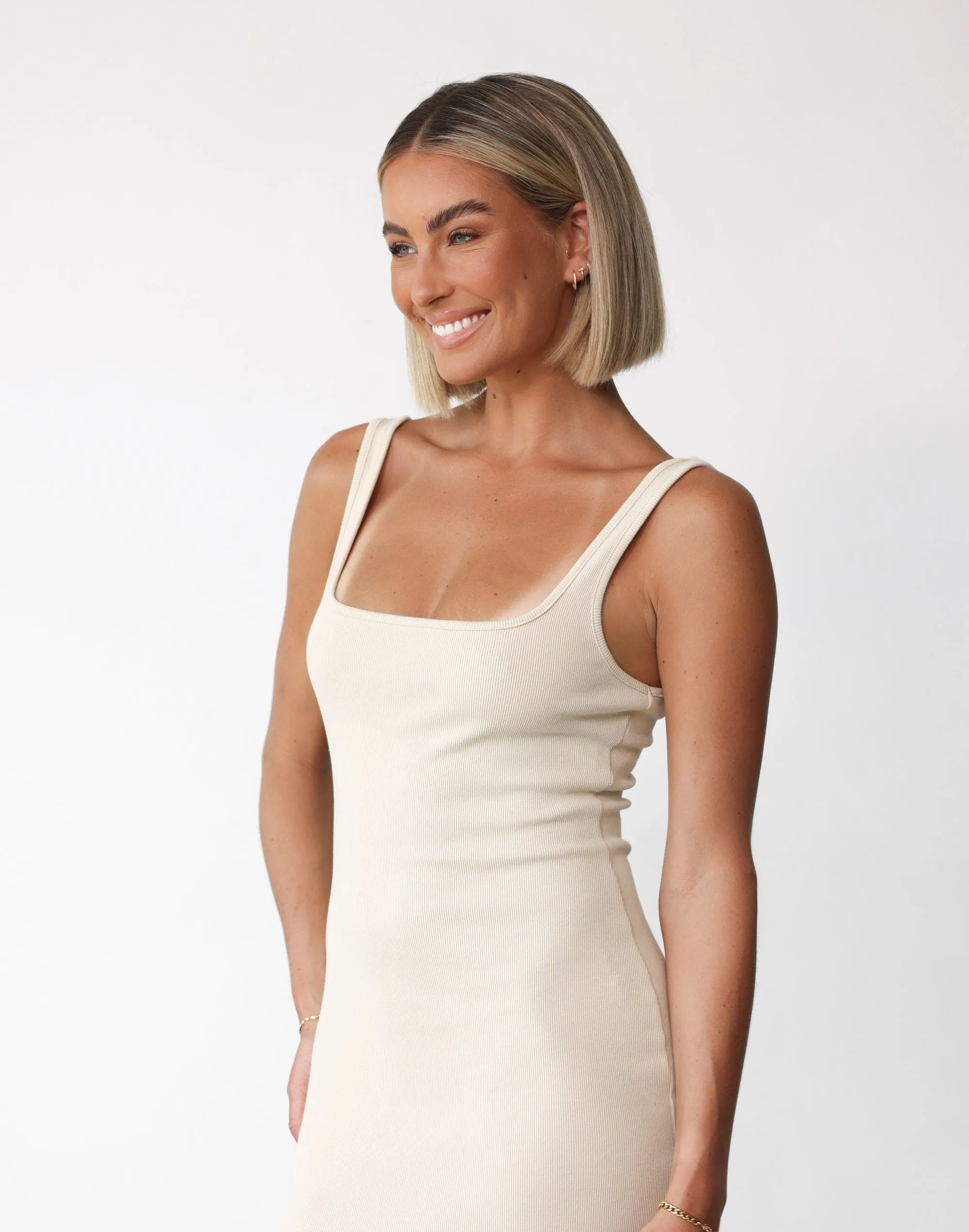 Lenika Maxi Dress (Beige)