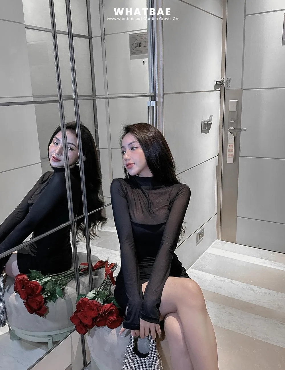 Long-sleeved short bodycon dress with a thin layer of chiffon on the outside