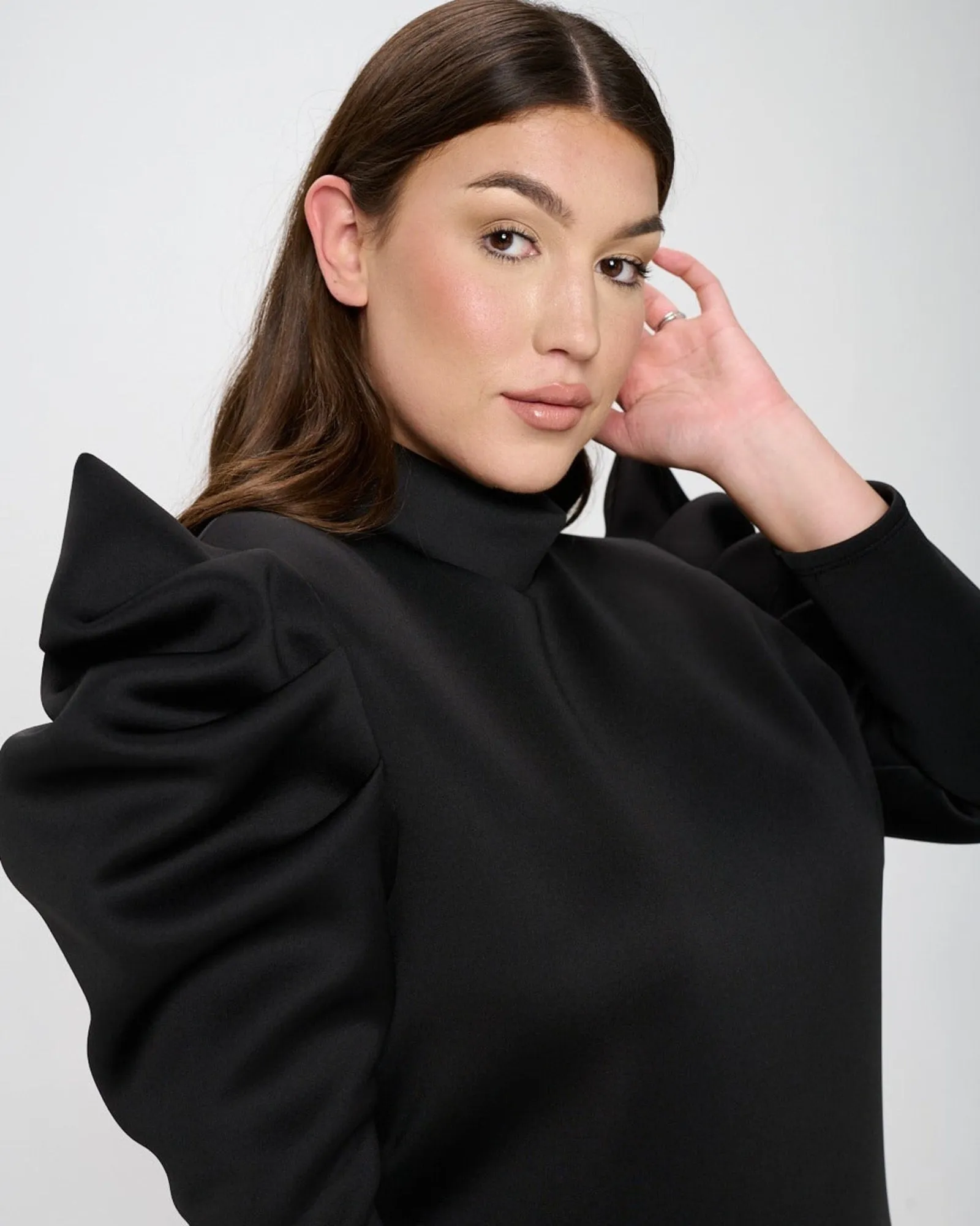 Pagoda Shoulder Mermaid Dress | Black