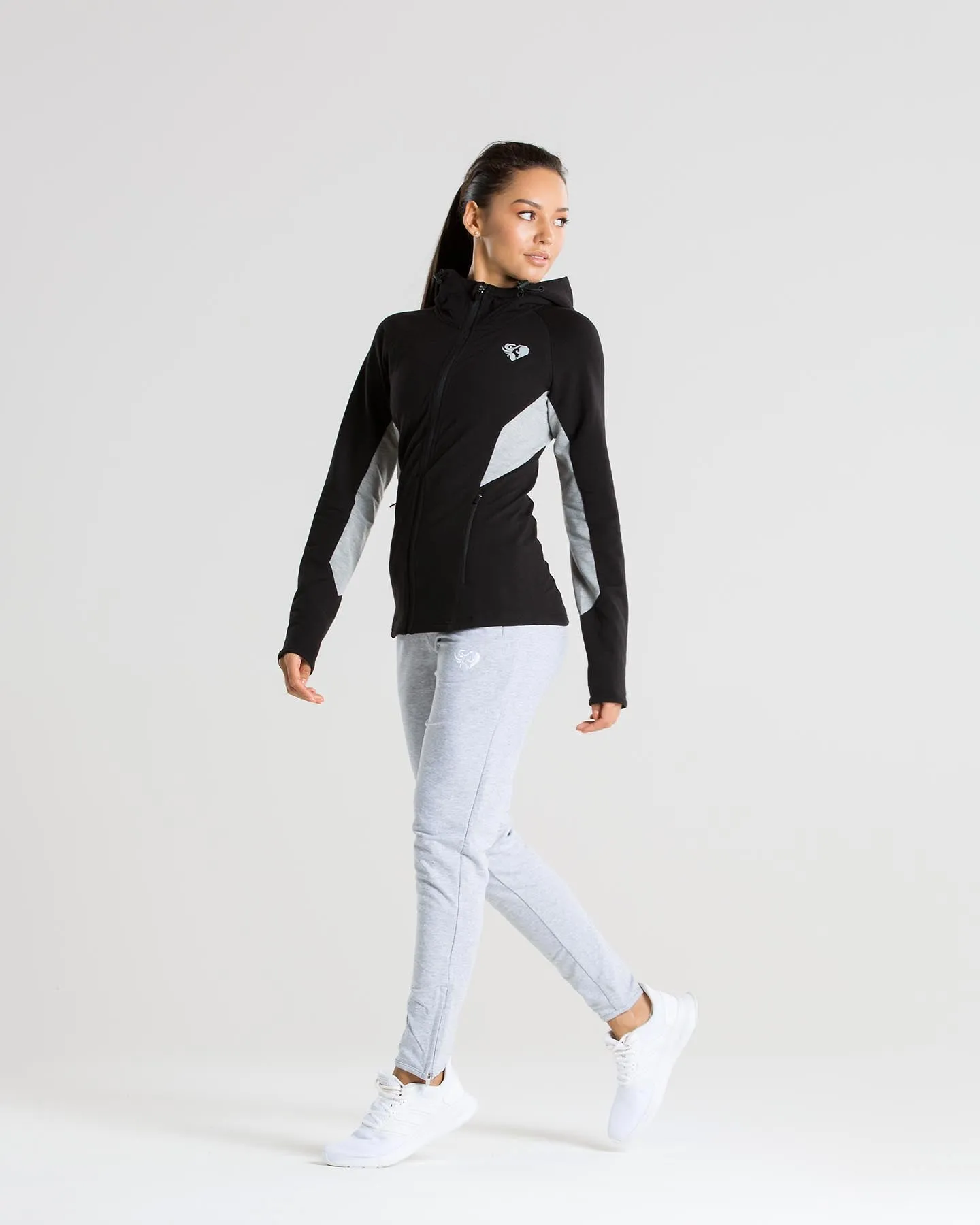 Rozpinana bluza z kapturem