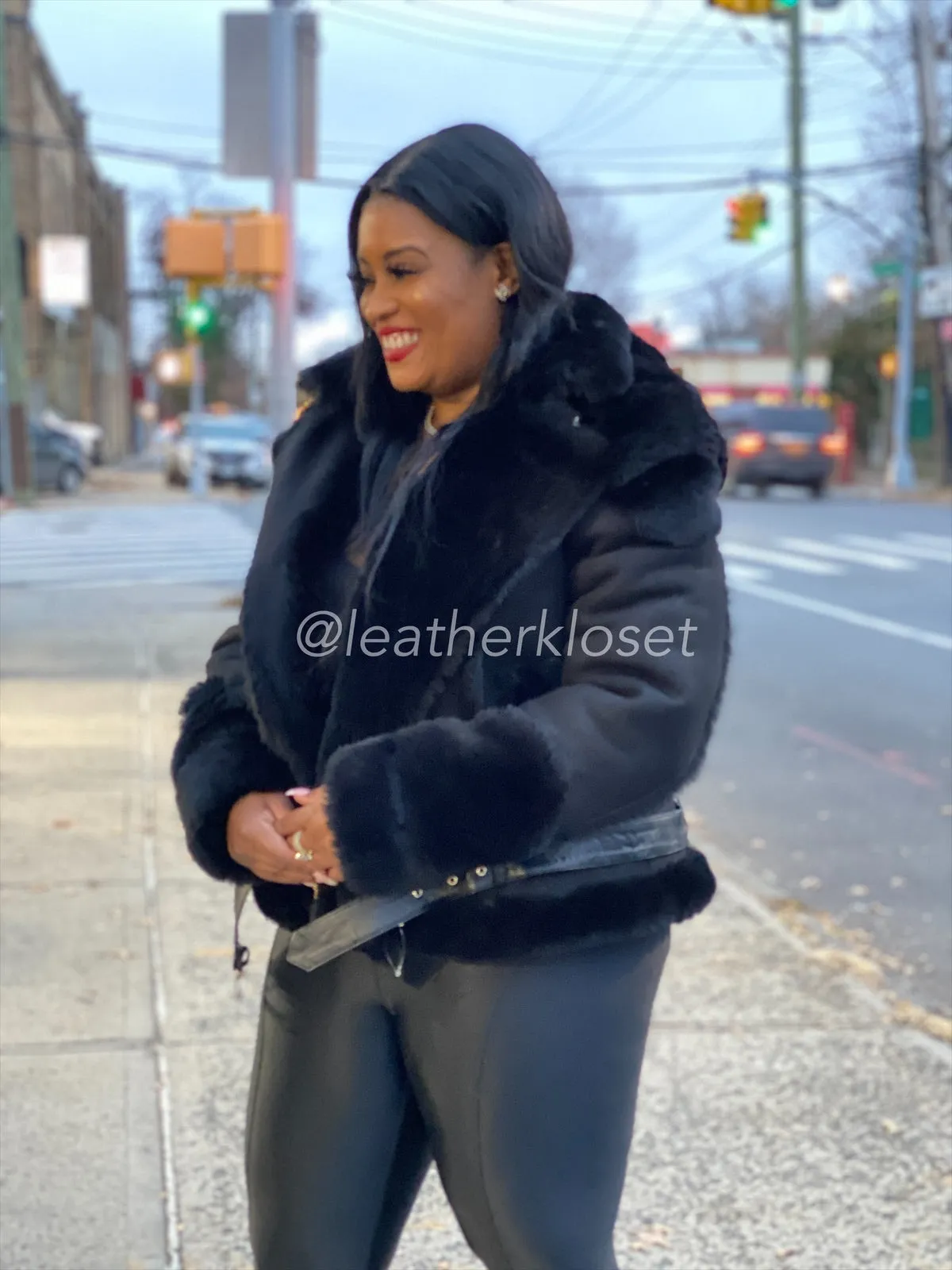 Women's Classic Real Sheepskin Biker Jacket [Black]